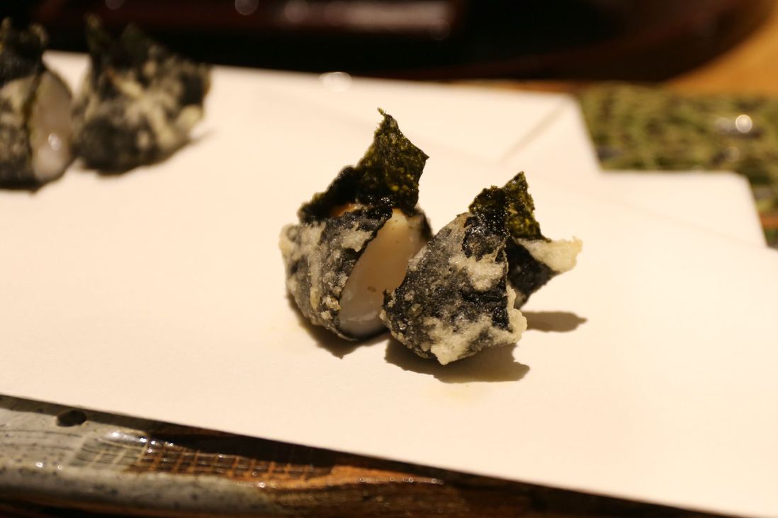 Seaweed-wrapped scallop<br>